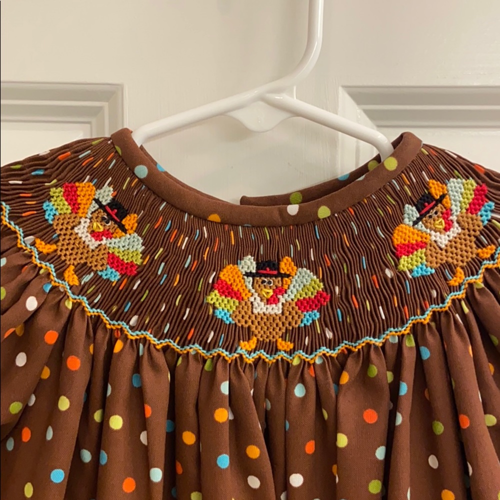 NWT Never worn Hand-smockedThanksgiving dress 🍁🦃